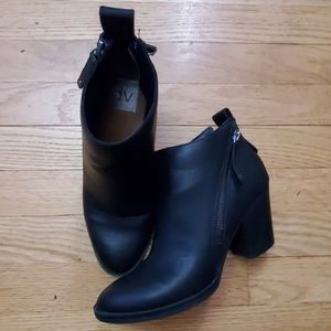Size 6.5 DV Black Zipped Booties
